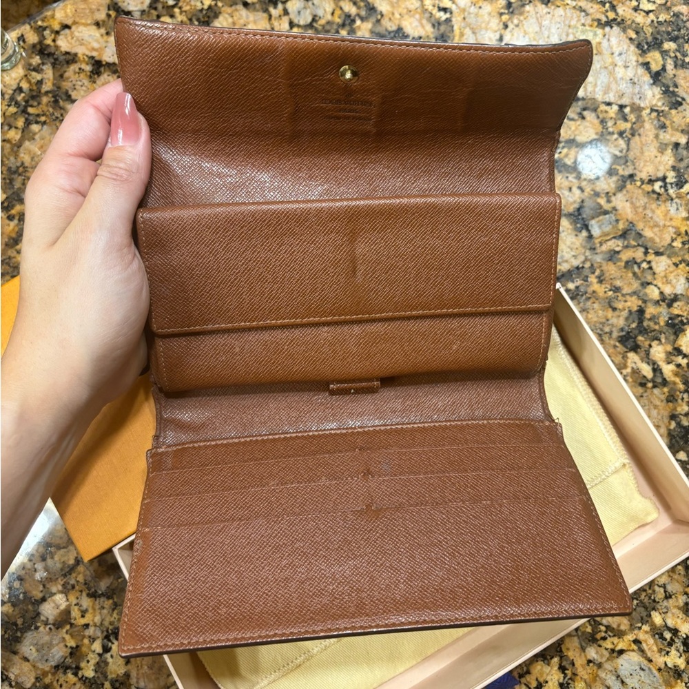 🌸Louis Vuitton Brown Monogram Wallet - Picture 8 of 12